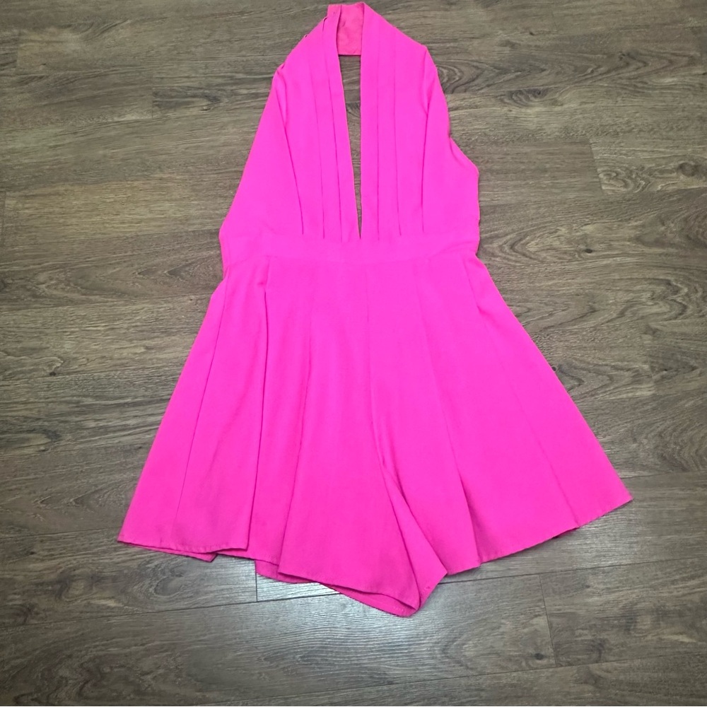 Impressions Fit and Flare Sleeveless Halter Mini Romper in Hot Pink Sz Small
